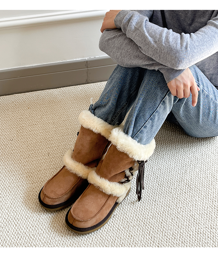 Classic Lace-Up Boots