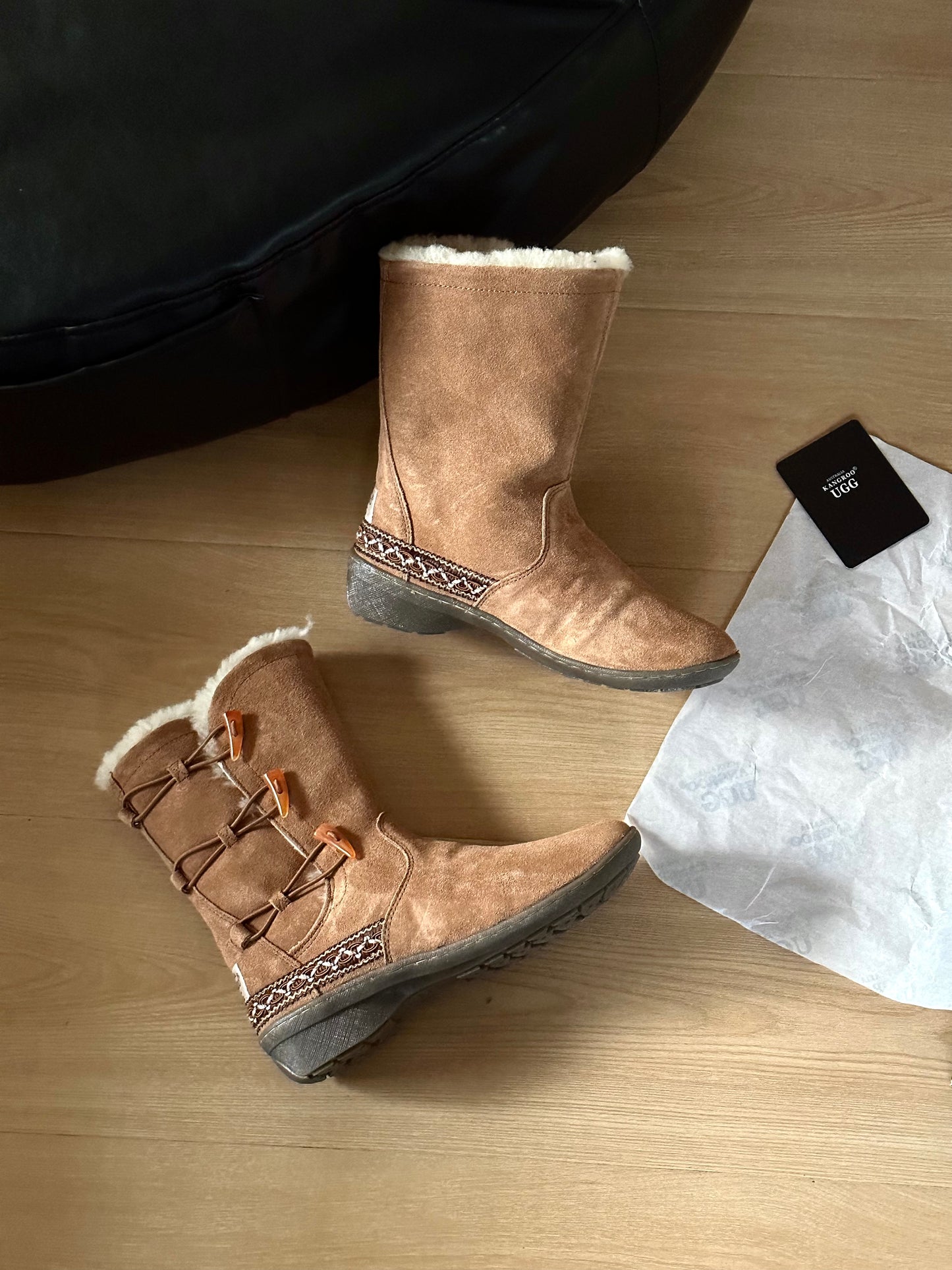 Three Toggle Boots Chestnut