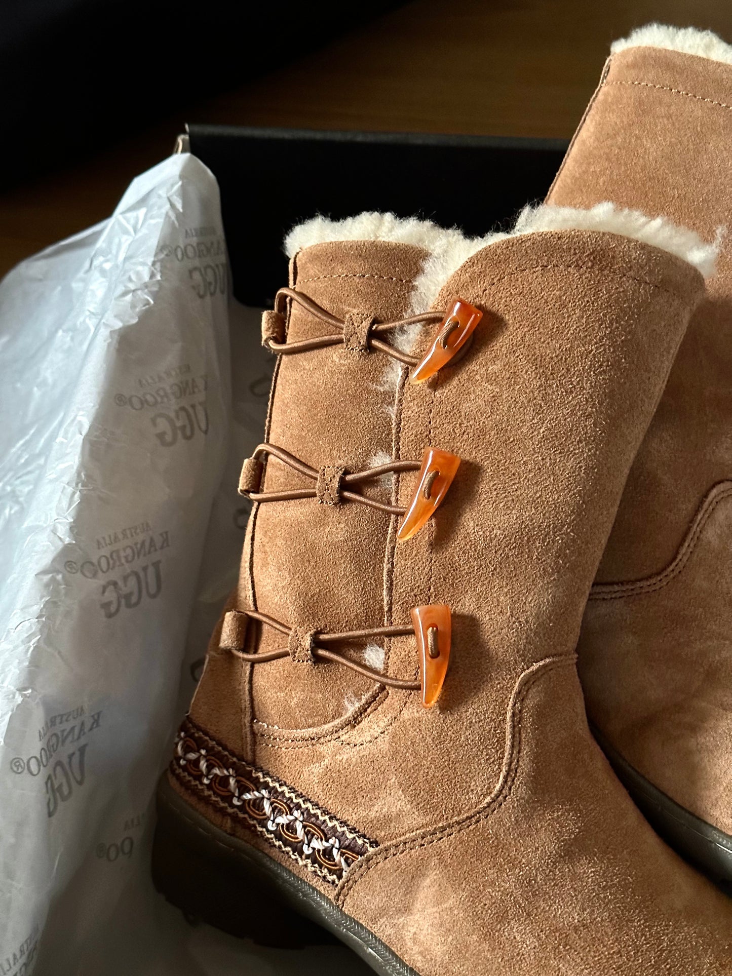 Three Toggle Boots Chestnut